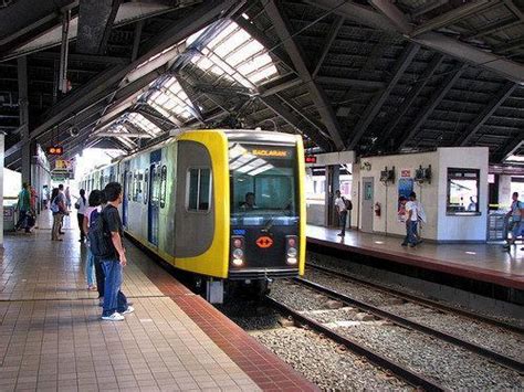 Pedro Gil station .